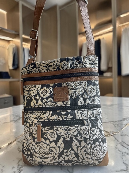 Stone Mountain Accessories Handbags - Vera Bradley Black and Cream Floral Quilted Crossbody with Brown Trim